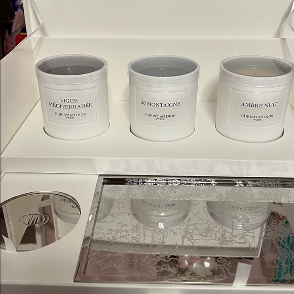 Host Pick💖 Dior Candle Set with Mirror Tray and Lid Each Candle is 8.8 oz - Picture 6 of 10